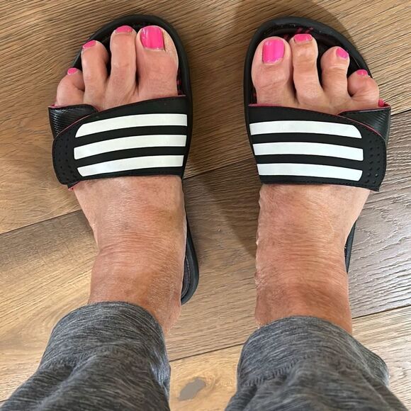 ADIDAS Black Beach Sandals - Picture 6 of 8